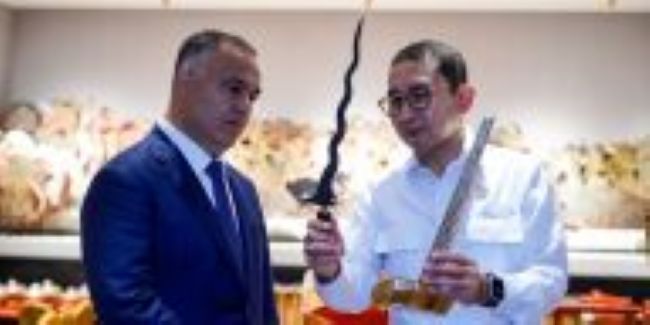 Diplomasi Budaya Indonesia–Uzbekistan Lewat Revitalisasi Makam Imam Bukhari di Samarkand