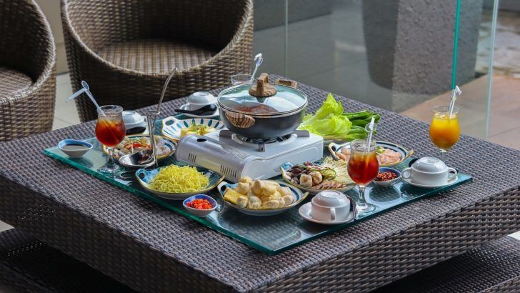 Steamboat Delight di Vasaka Hotel Jakarta, Sensasi Hangat Kuliner Rooftop