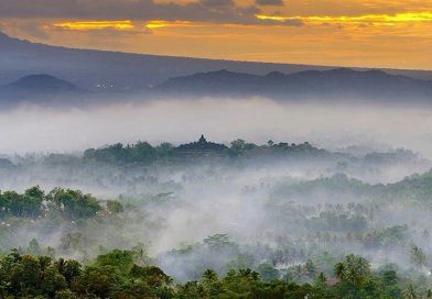 Punthuk Setumbu: Spot Terbaik Menikmati Sunrise Borobudur dari Ketinggian