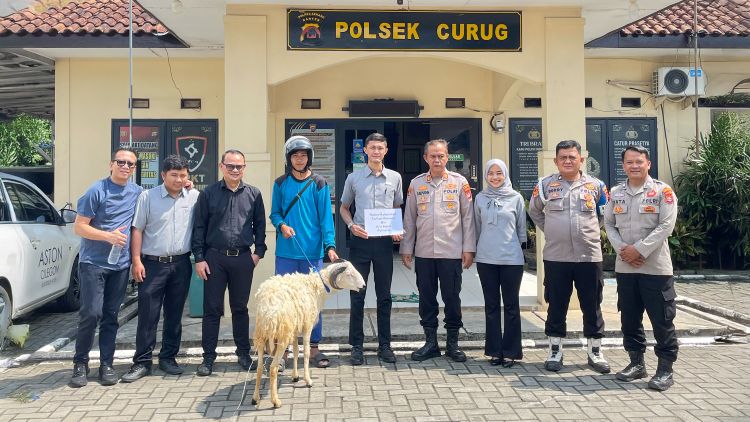Aston Serang Lakukan Program CSR dengan Salurkan 4 Kambing Kurban Idul Adha 1447 H