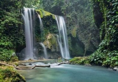 Keindahan Air Terjun Laumarang di Luwuk