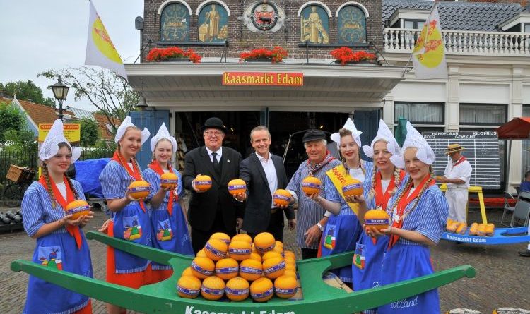 Mengunjungi Pasar Keju Edam Belanda, Wisata Tradisional yang Memikat
