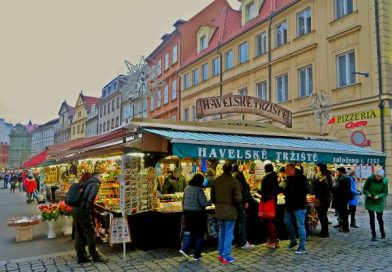 Belanja di Havel’s Market Praha: Surga Oleh-Oleh dan Kerajinan Khas Ceko
