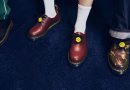 Sepatu Klasik Unik yang Terinspirasi dari Desain Tutup Botol