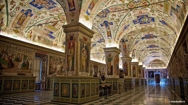 Menjelajahi Mahakarya Michelangelo di Vatican Museums, Vatikan